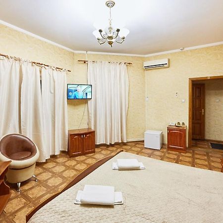 Hotel Barbaris Kijów Zewnętrze zdjęcie