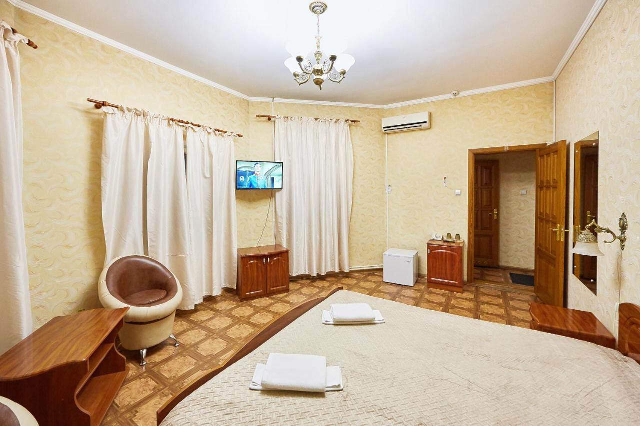 Hotel Barbaris Kijów Zewnętrze zdjęcie